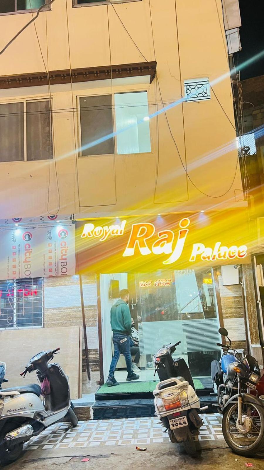 Royal Raj Palace Ujjain Zewnętrze zdjęcie