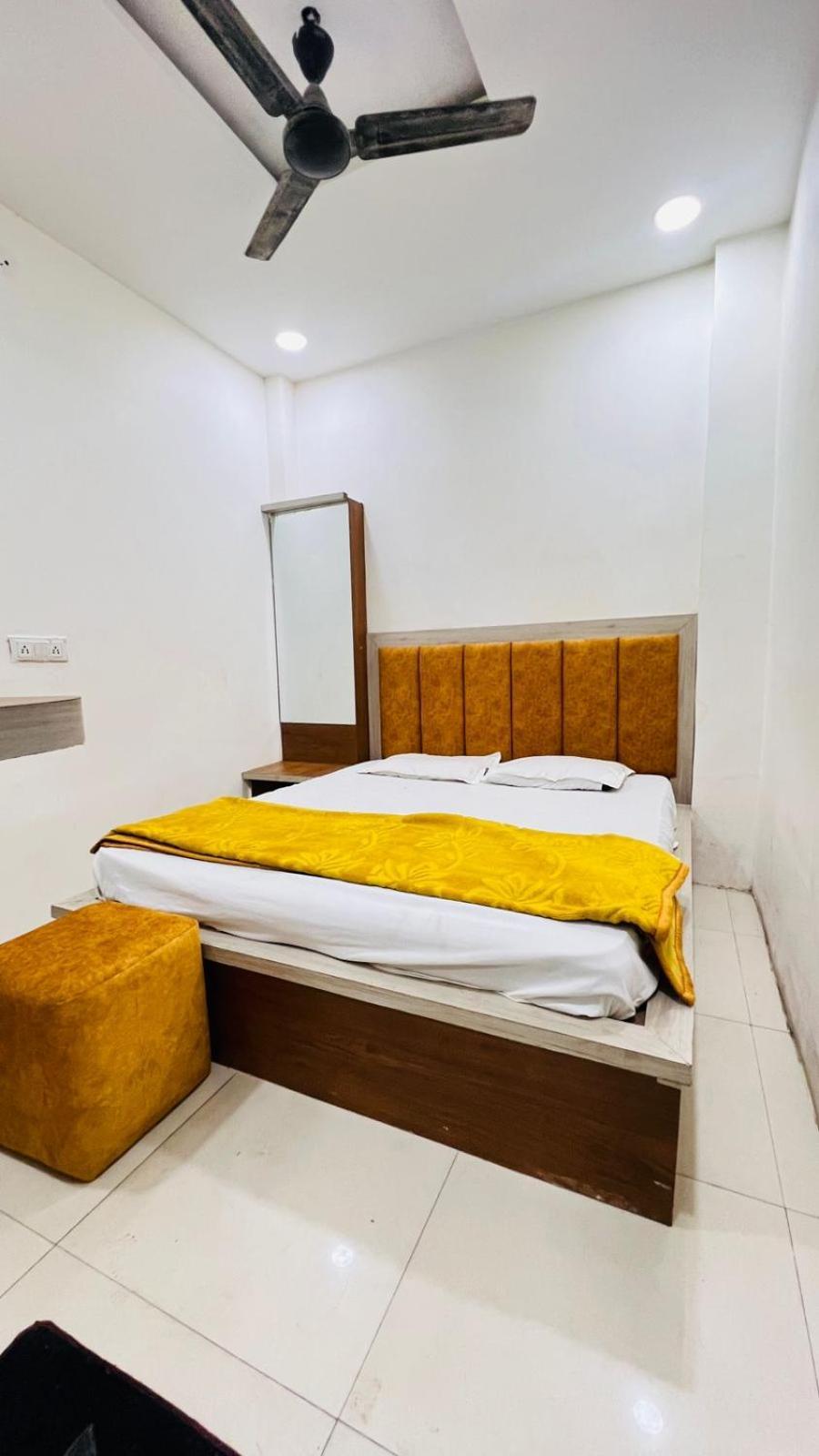 Royal Raj Palace Ujjain Zewnętrze zdjęcie