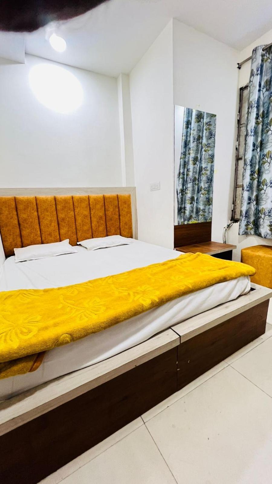 Royal Raj Palace Ujjain Zewnętrze zdjęcie