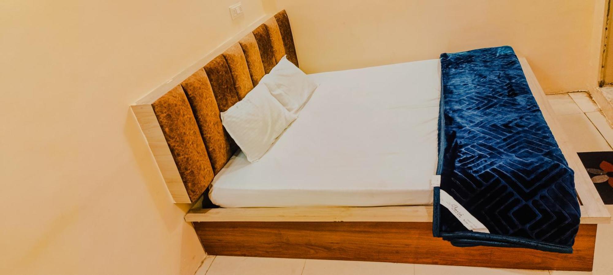 Royal Raj Palace Ujjain Zewnętrze zdjęcie